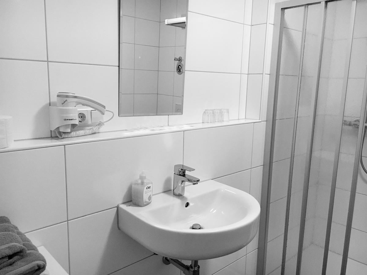 Eisberg Hotel Rust Gastehaus 客房 照片